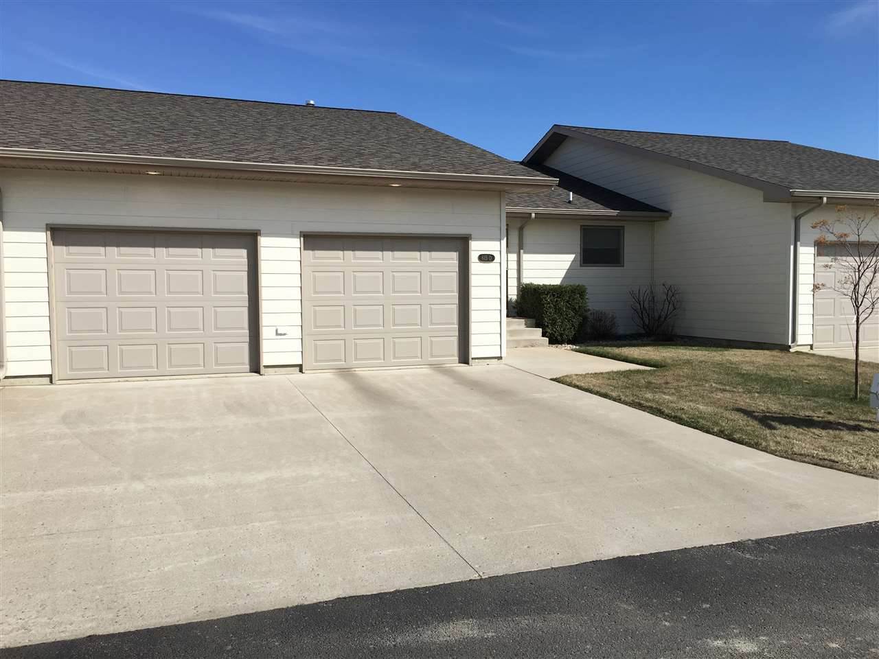 615 SW 34th AV SW Unit D, Minot, ND 58701