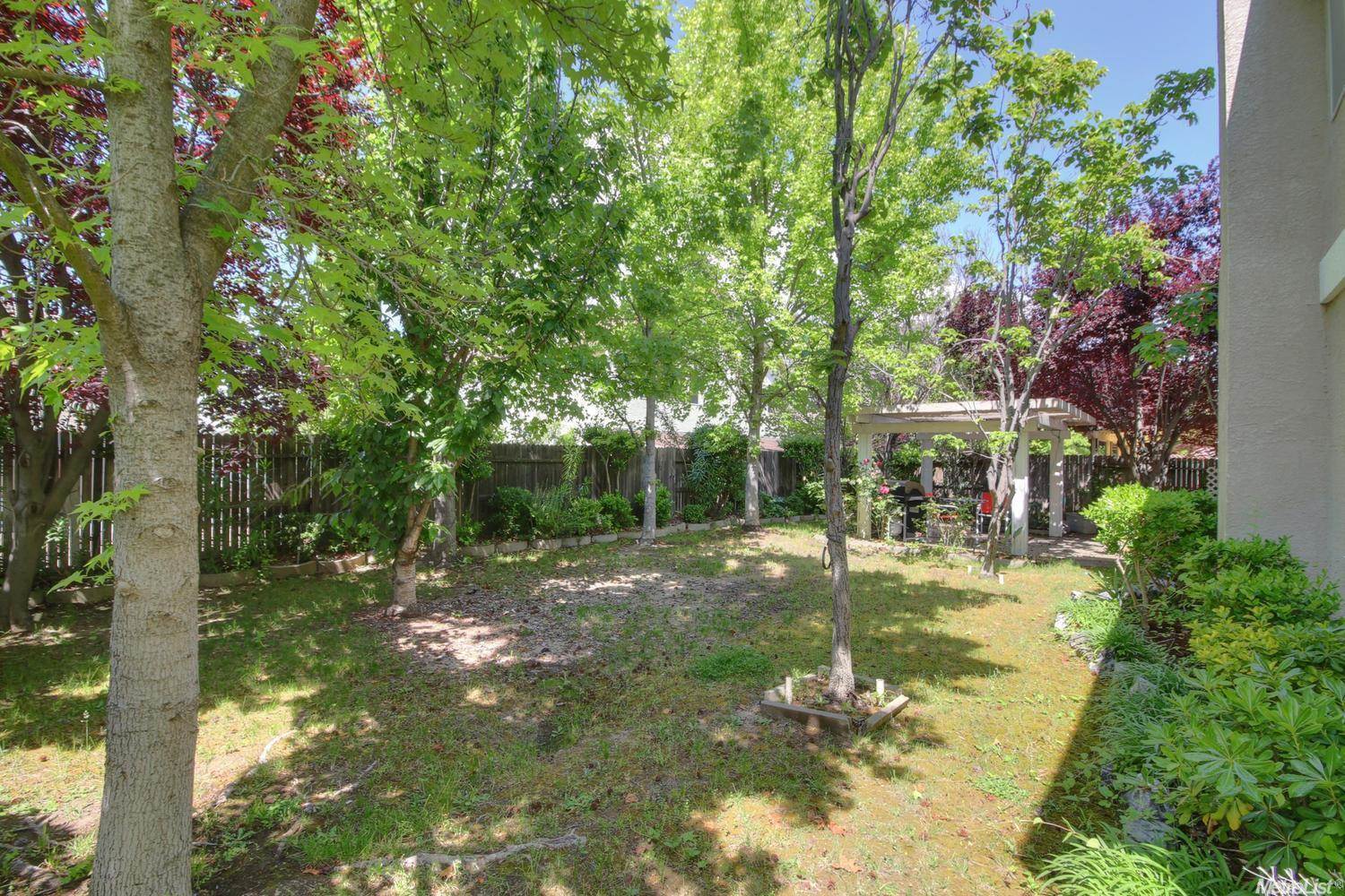 325 Brennen Circle, Roseville, CA 95678