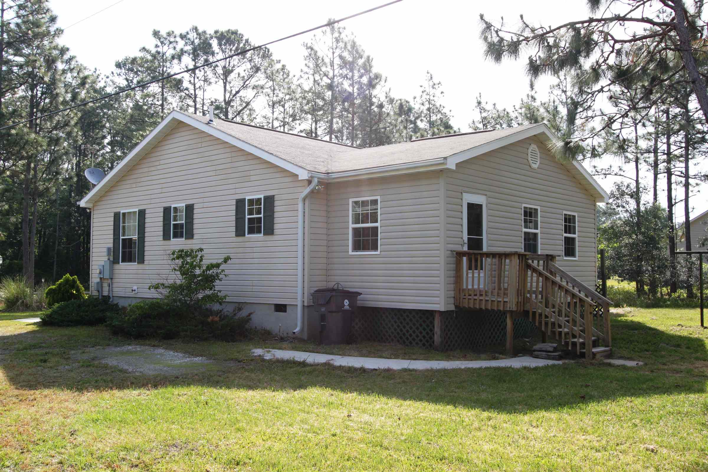 195 Cedar Road, Southport, NC 28461