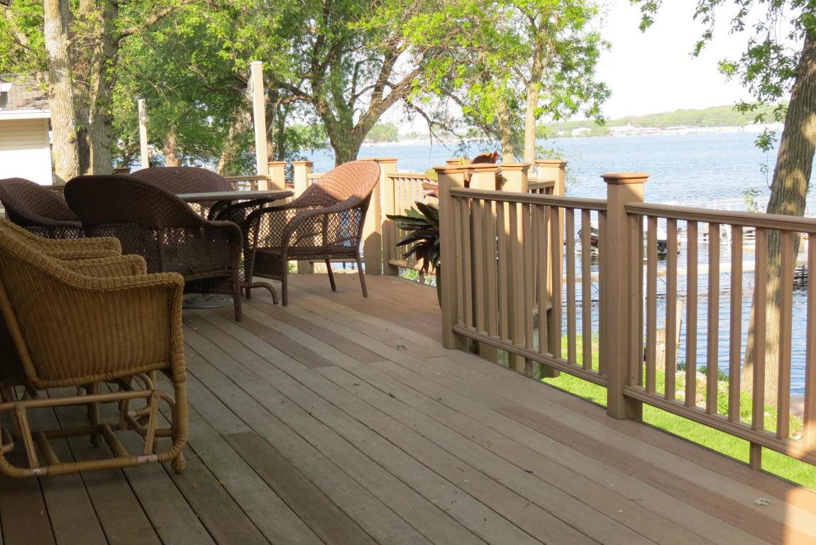 24104 Kellys Beach Dr, Spirit Lake, IA 51360