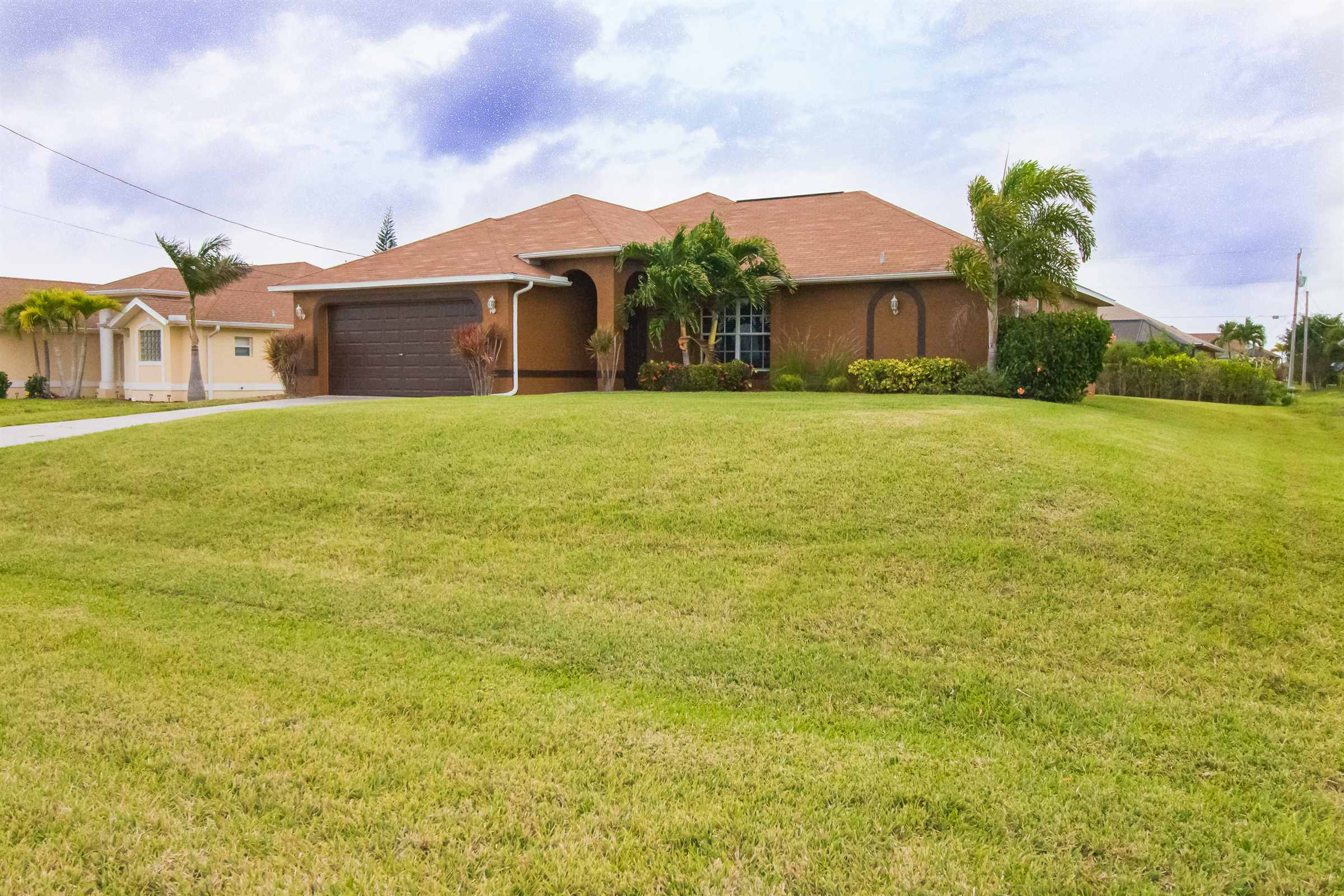 2845 NW 4th St, Cape Coral, FL 33993