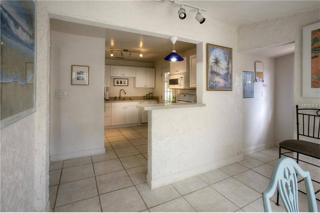 1011 48TH Avenue North, Saint Petersburg, FL 33703