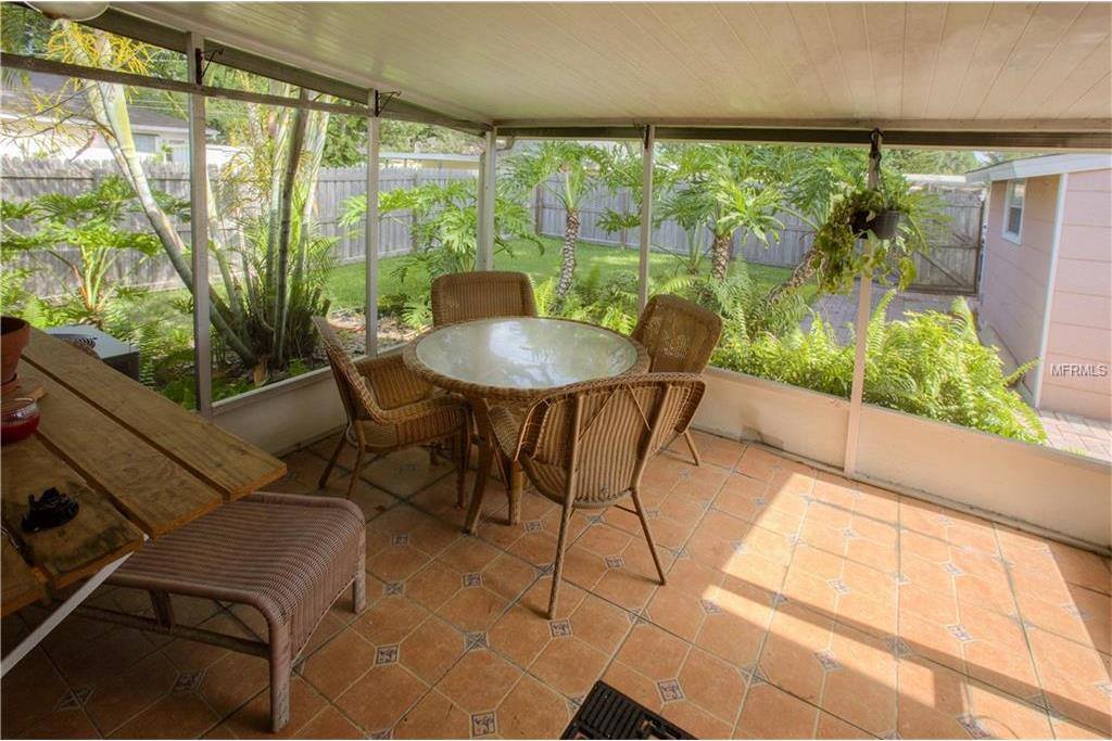 1011 48TH Avenue North, Saint Petersburg, FL 33703