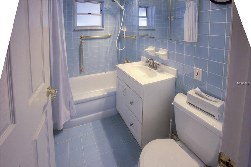 1011 48TH Avenue North, Saint Petersburg, FL 33703