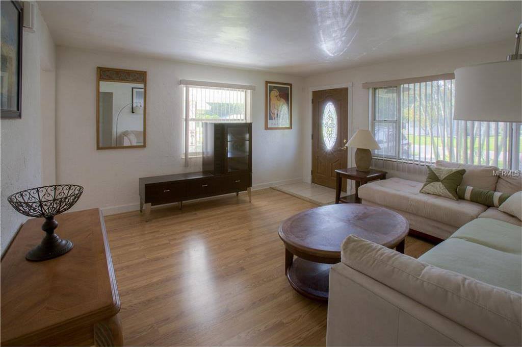 1011 48TH Avenue North, Saint Petersburg, FL 33703