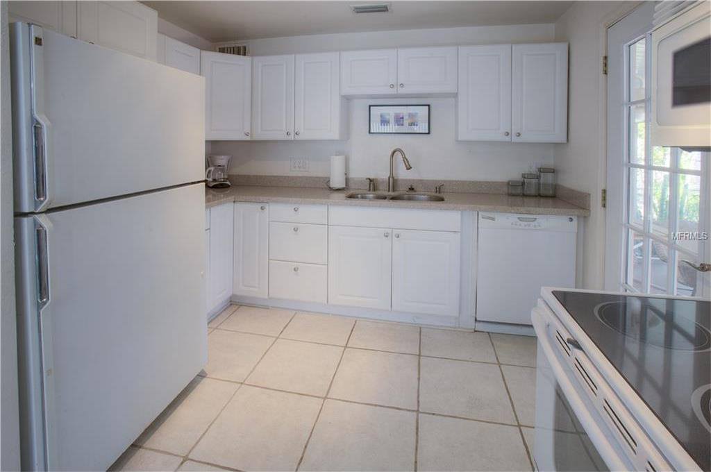 1011 48TH Avenue North, Saint Petersburg, FL 33703