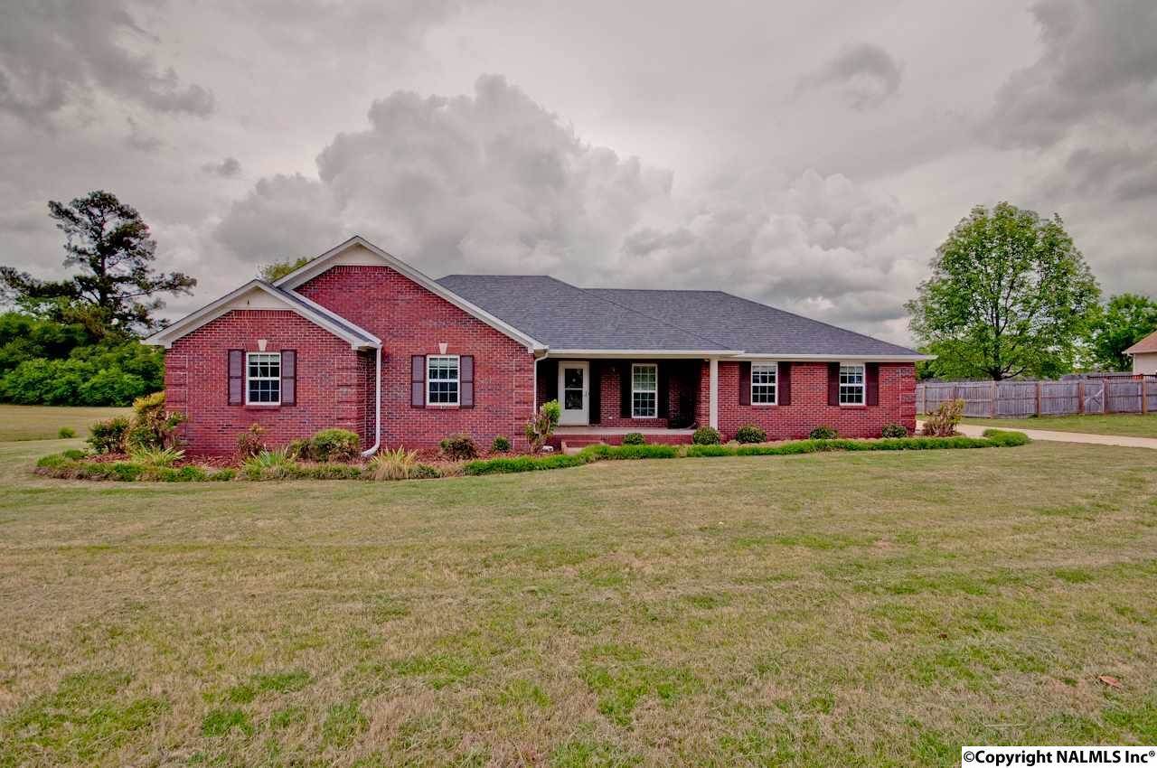 27387 Alberta Drive, Harvest, AL 35749