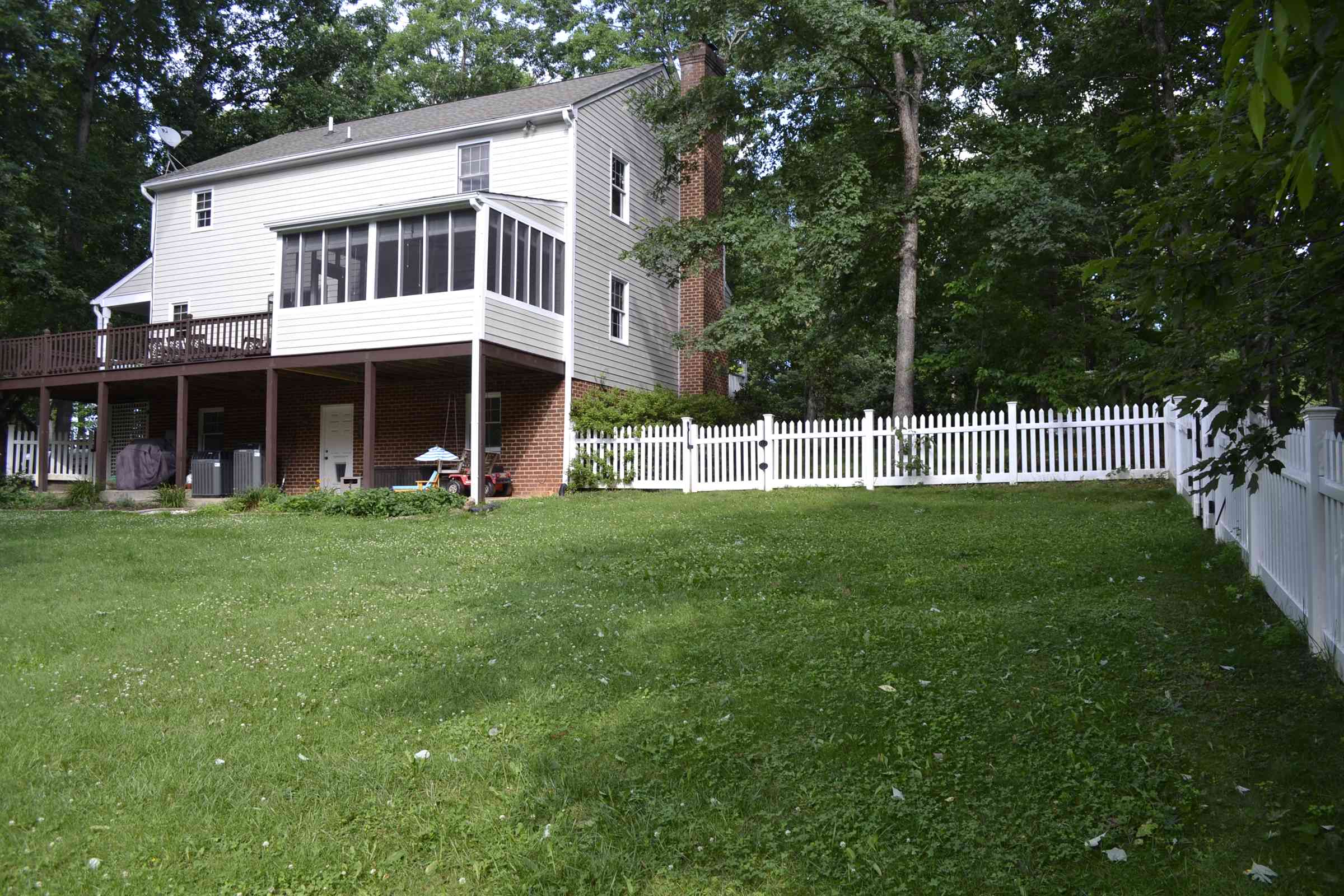 723 Lake Vista Drive, Forest, VA 24551