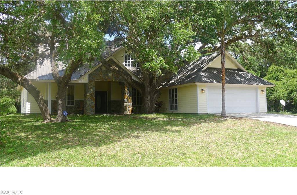 1149 E Benbow Cir, Labelle, FL 33935