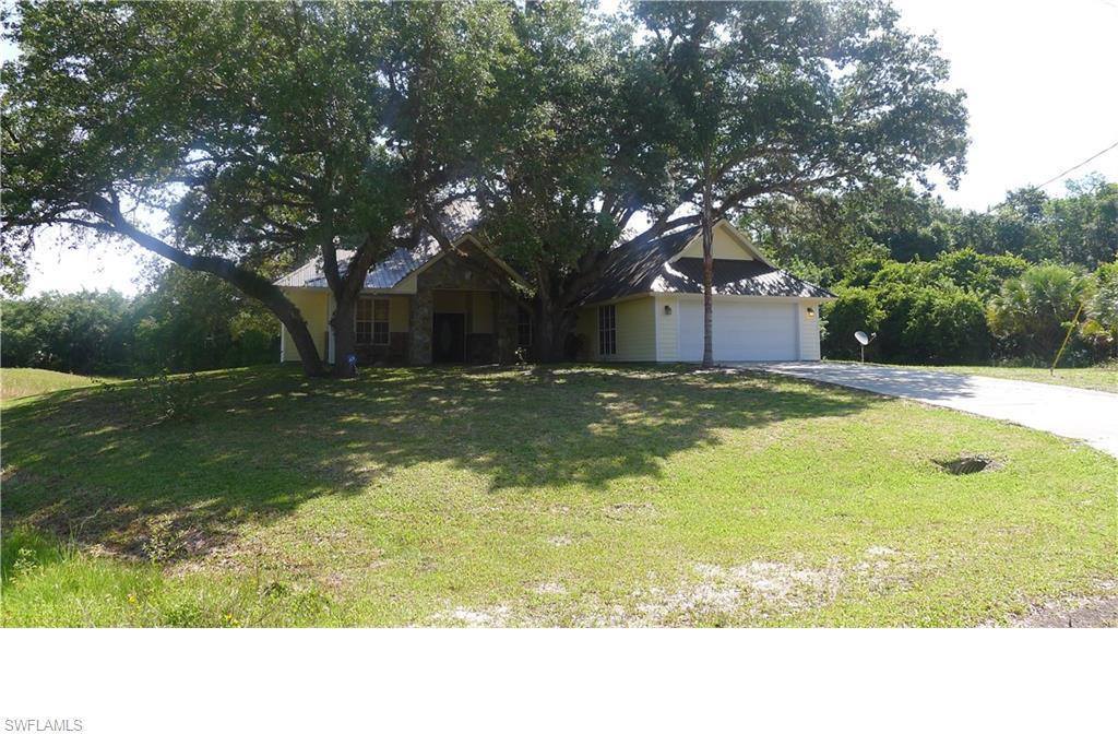 1149 E Benbow Cir, Labelle, FL 33935