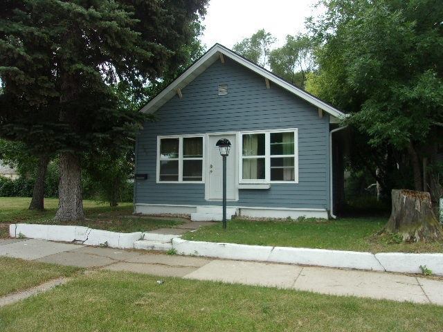 908 NE 6th Ave, Minot, ND 58703