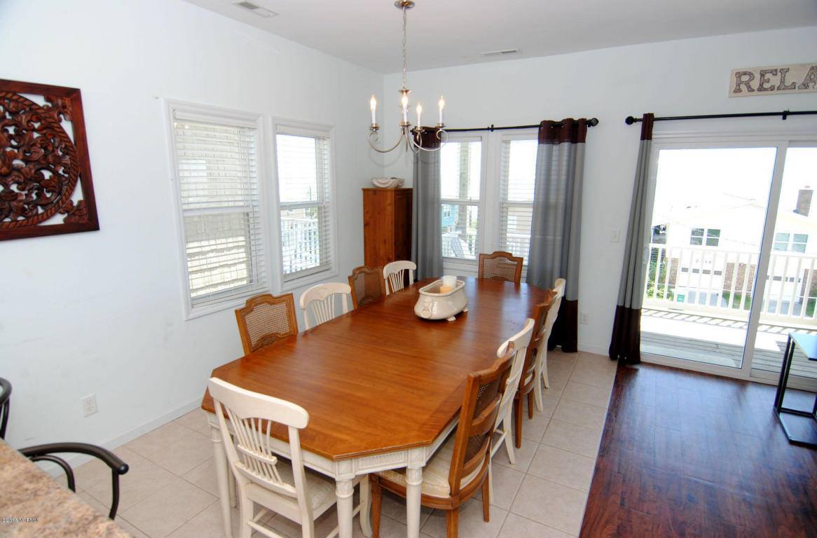 2015 South Shore Drive, Surf City, NC 28445