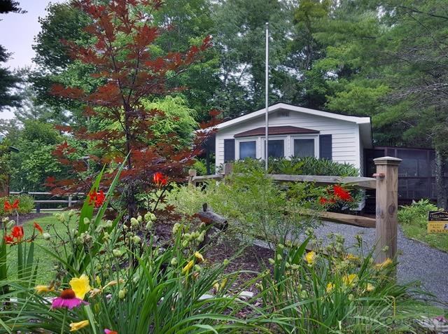 135 Mountain Ivy Ln, Boone, NC 28607