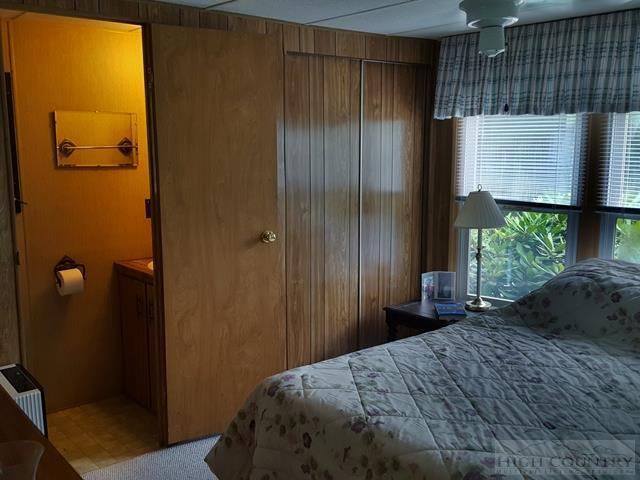 135 Mountain Ivy Ln, Boone, NC 28607