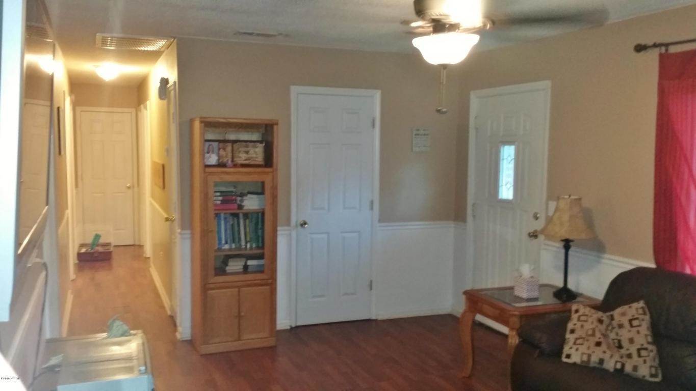 4613 Manchester Drive, Wilmington, NC 28405