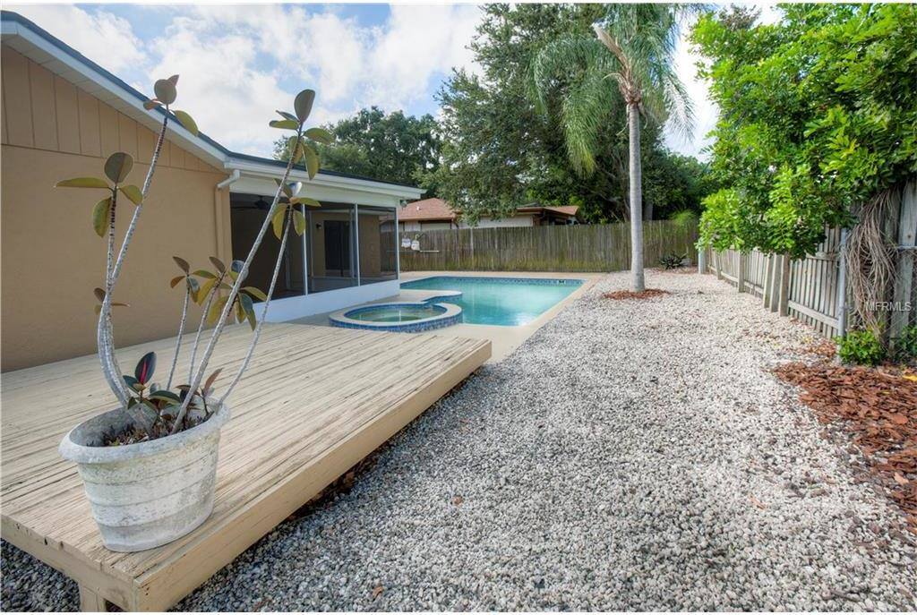 10424 118TH Street, Seminole, FL 33778