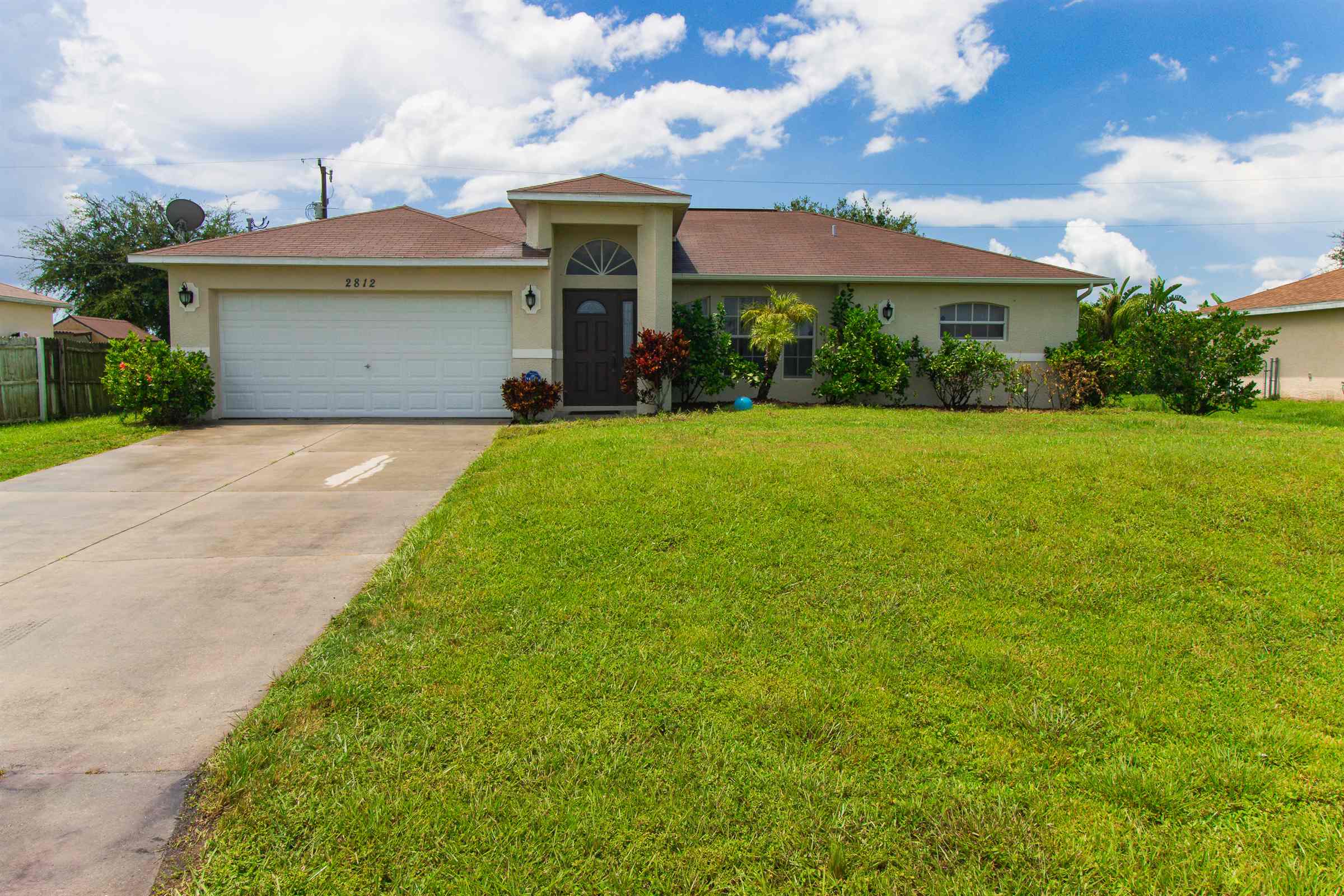 2812 NE 5th Ave, Cape Coral, FL 33909