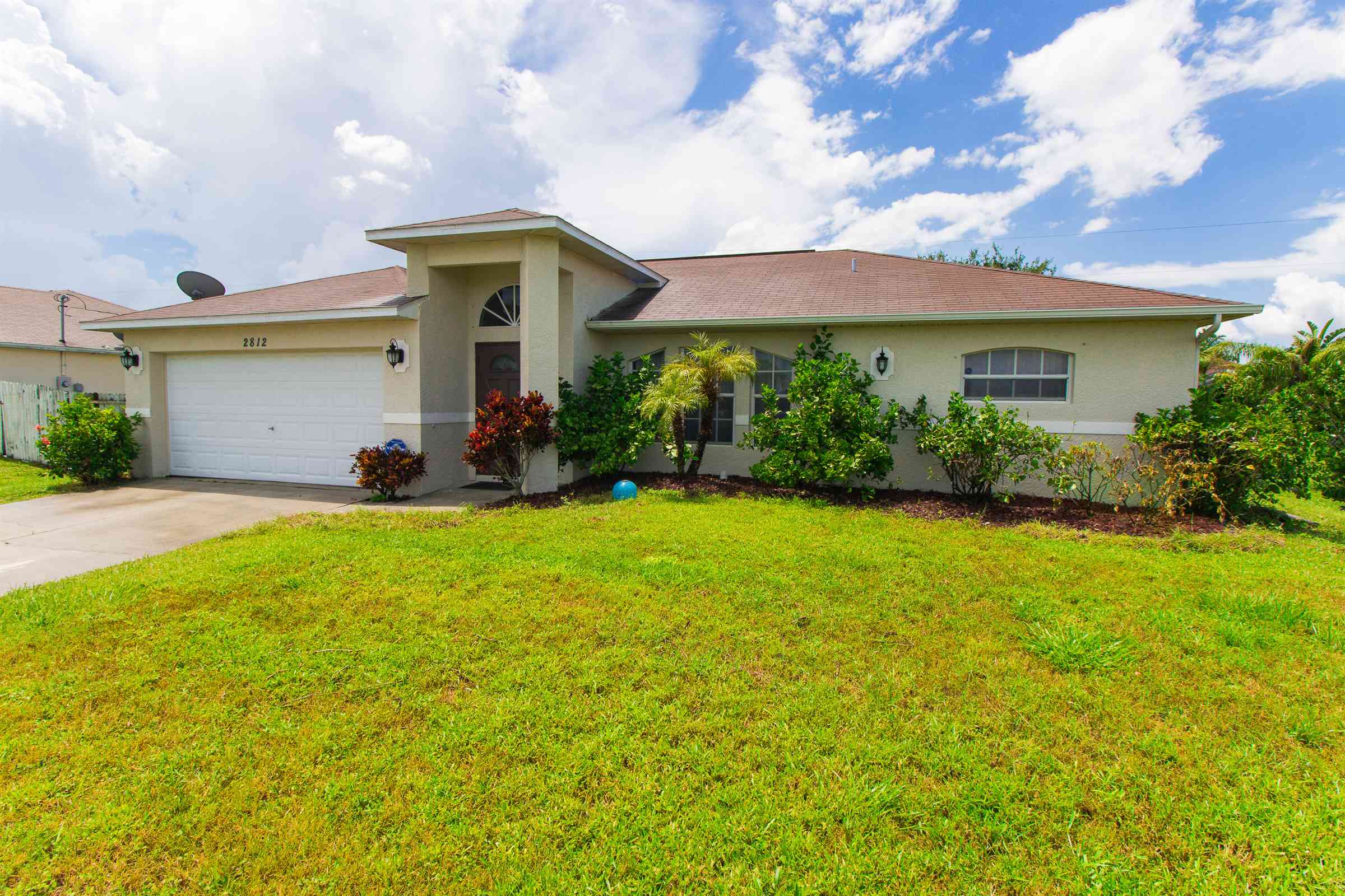 2812 NE 5th Ave, Cape Coral, FL 33909