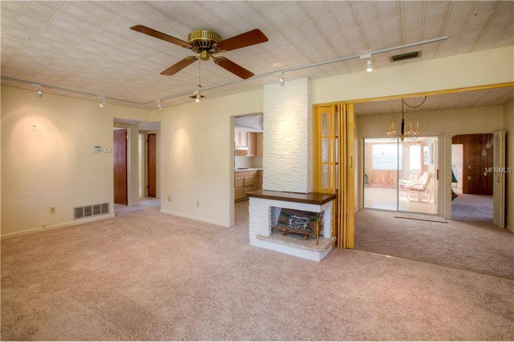 5001 48TH Terrace North, Saint Petersburg, FL 33709