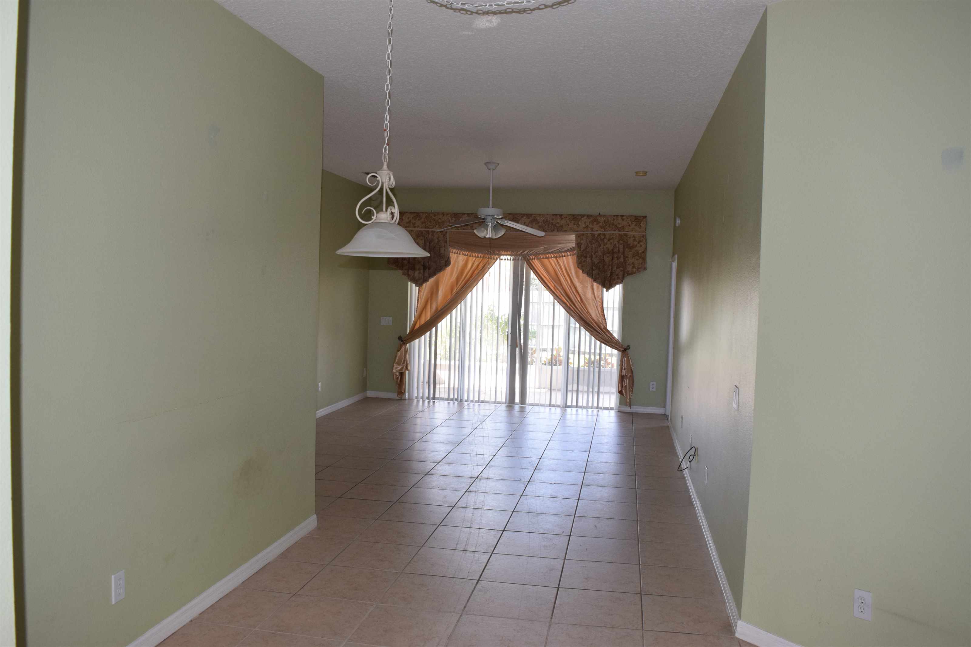 2747 Daybreak Drive, Orlando, FL 32825