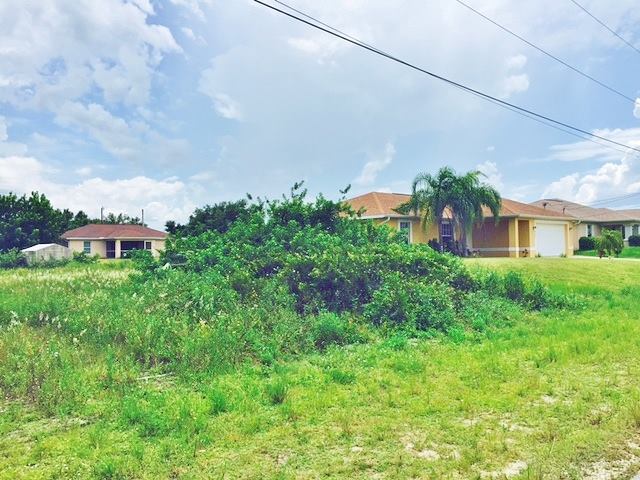 4111 6th ST SW, Lehigh Acres, FL 33976