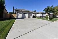 1075 Elk Hills Drive, Galt, CA 95632