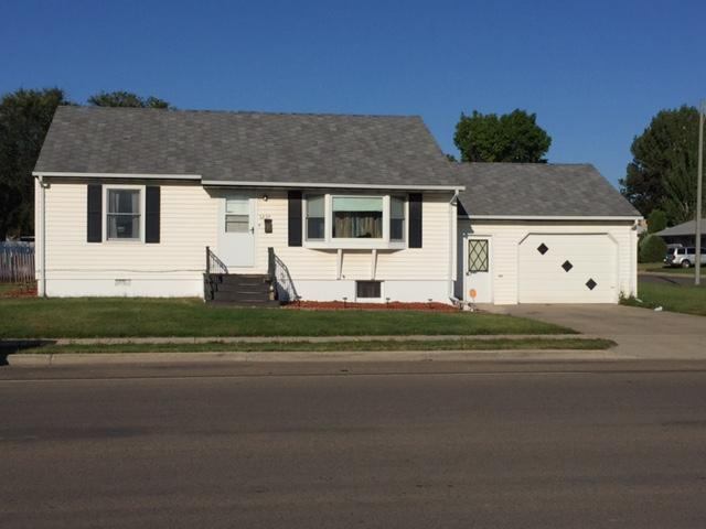 1239 6th Ave West, Williston, ND 58801