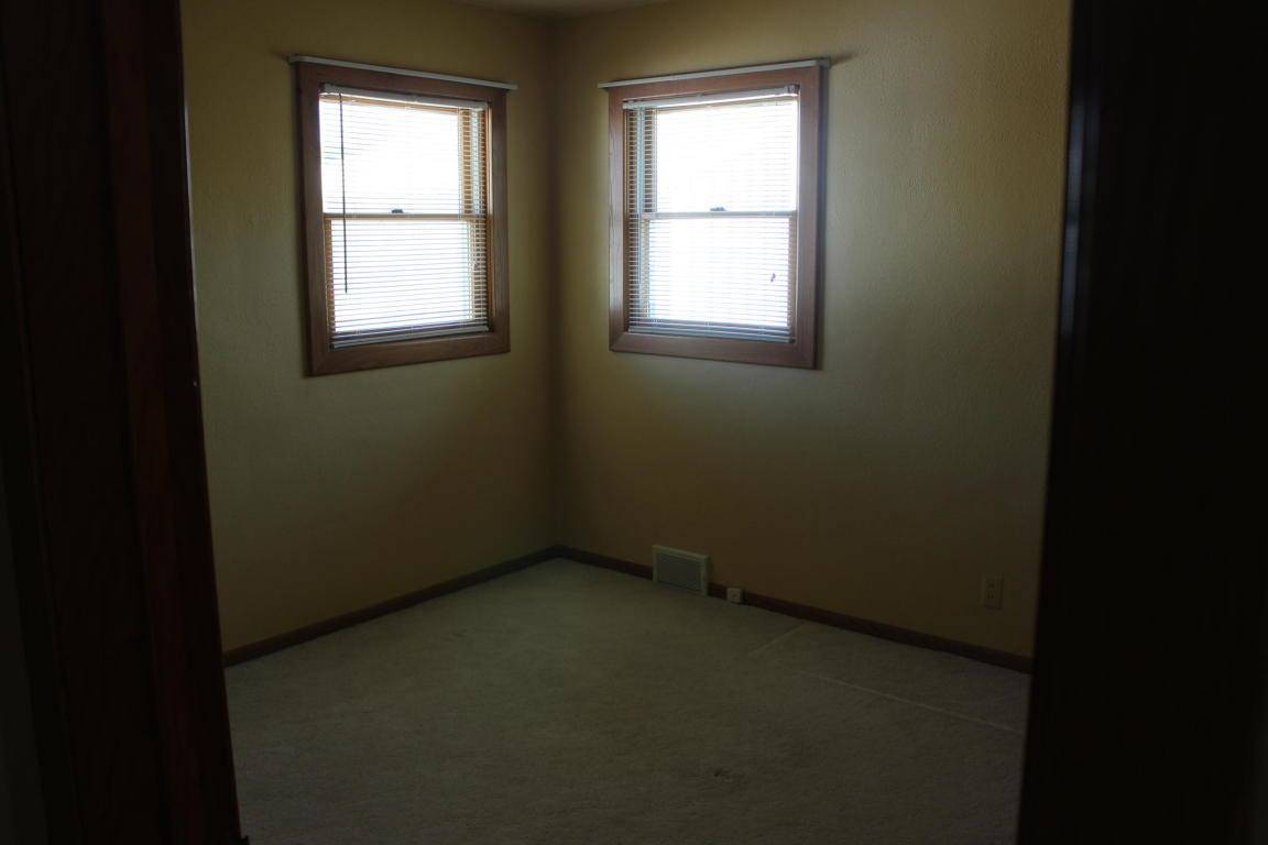 1214 4TH St West, Williston, ND 58801