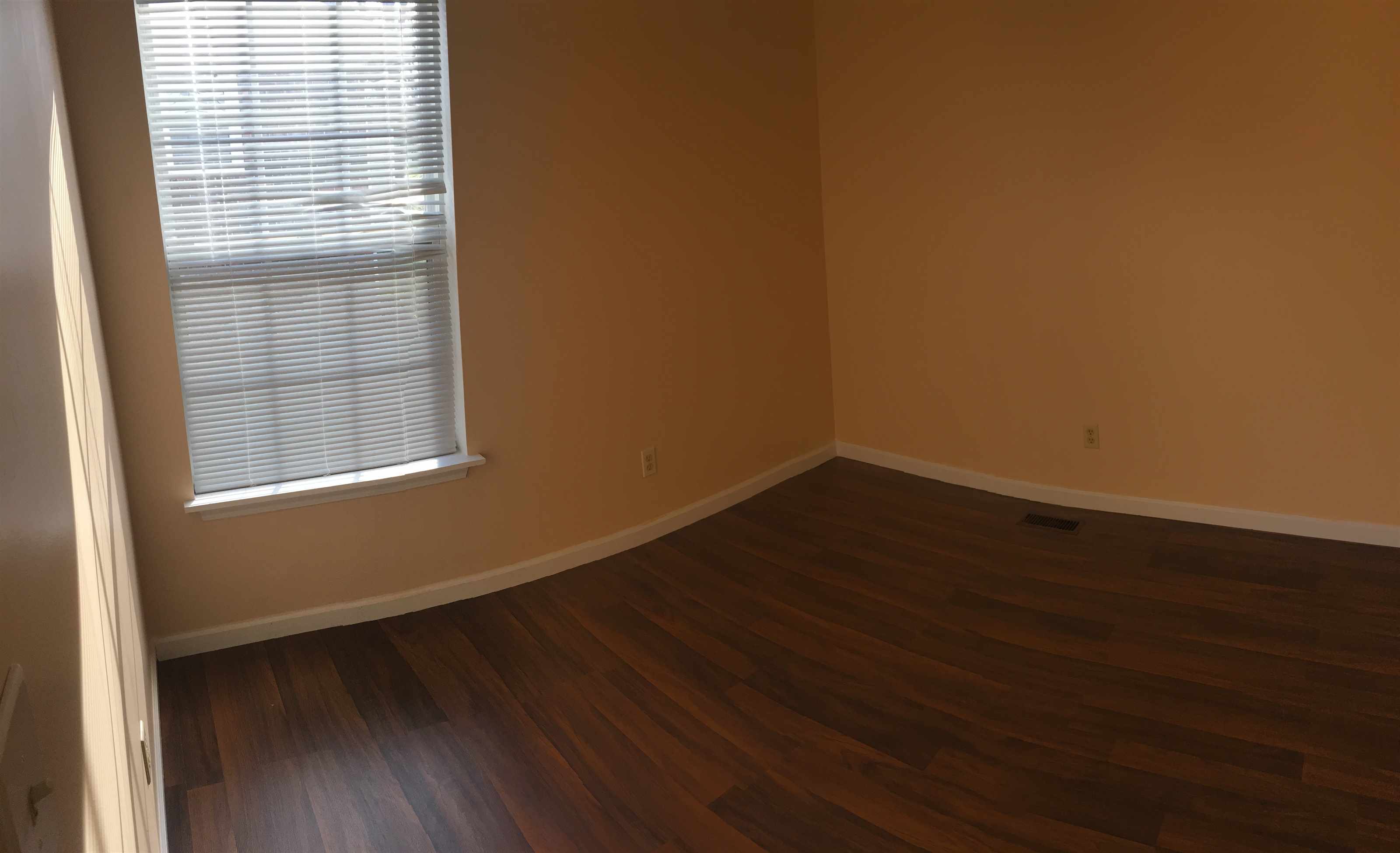 203 Thompson Heights Ct, Bowling Green, KY 42101