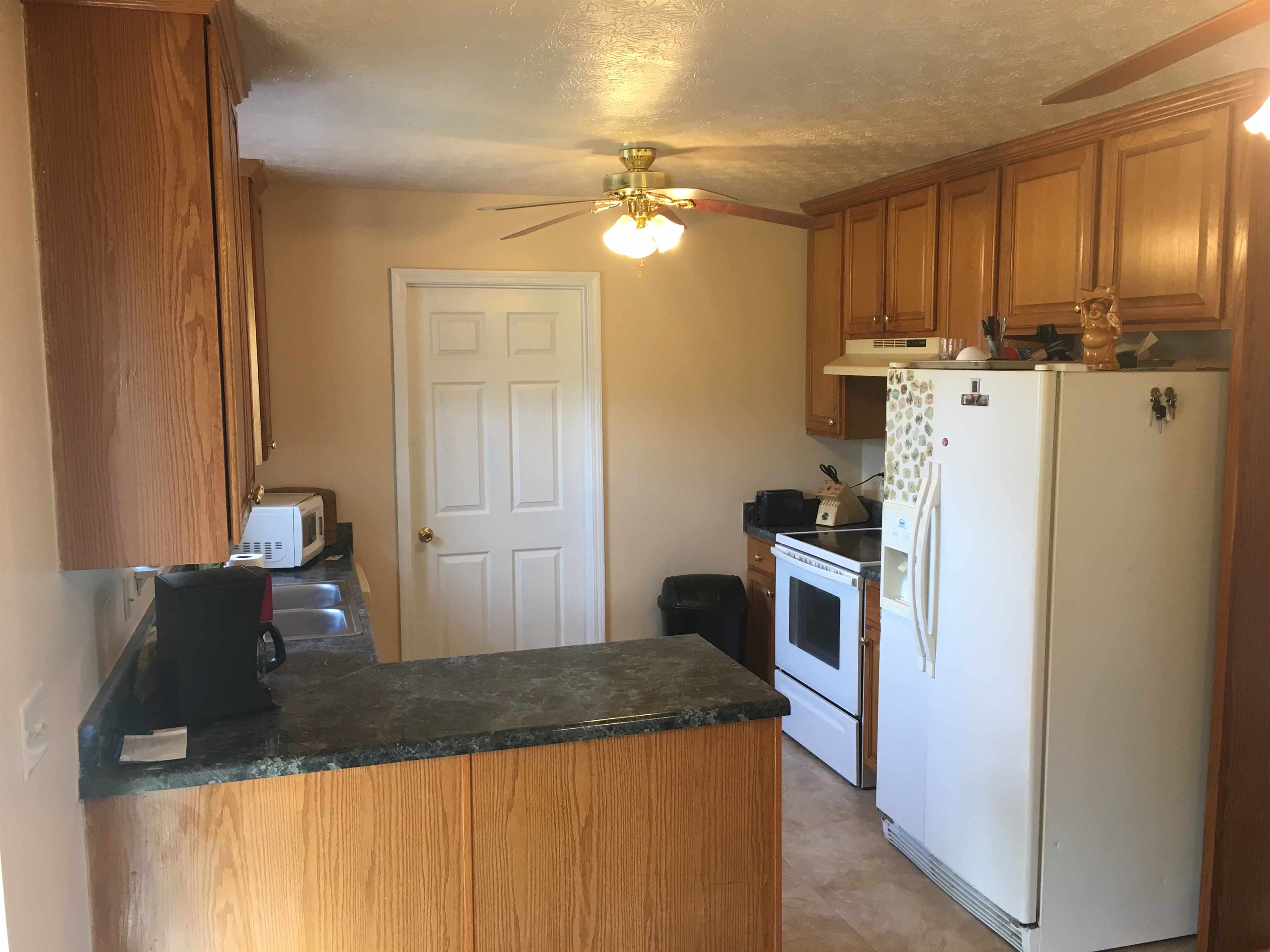 203 Thompson Heights Ct, Bowling Green, KY 42101