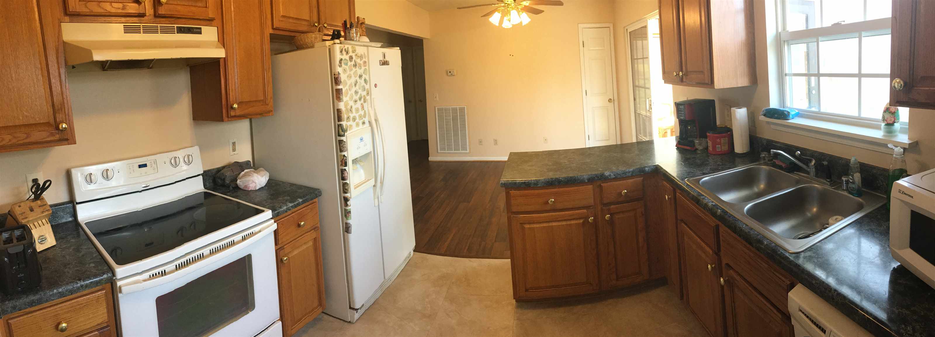 203 Thompson Heights Ct, Bowling Green, KY 42101