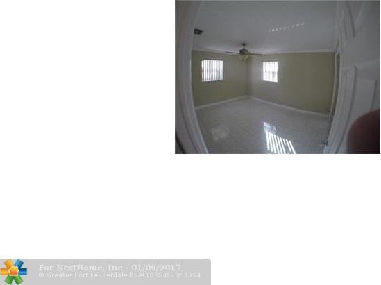 5821 South Farragut Dr, Hollywood, FL 33021