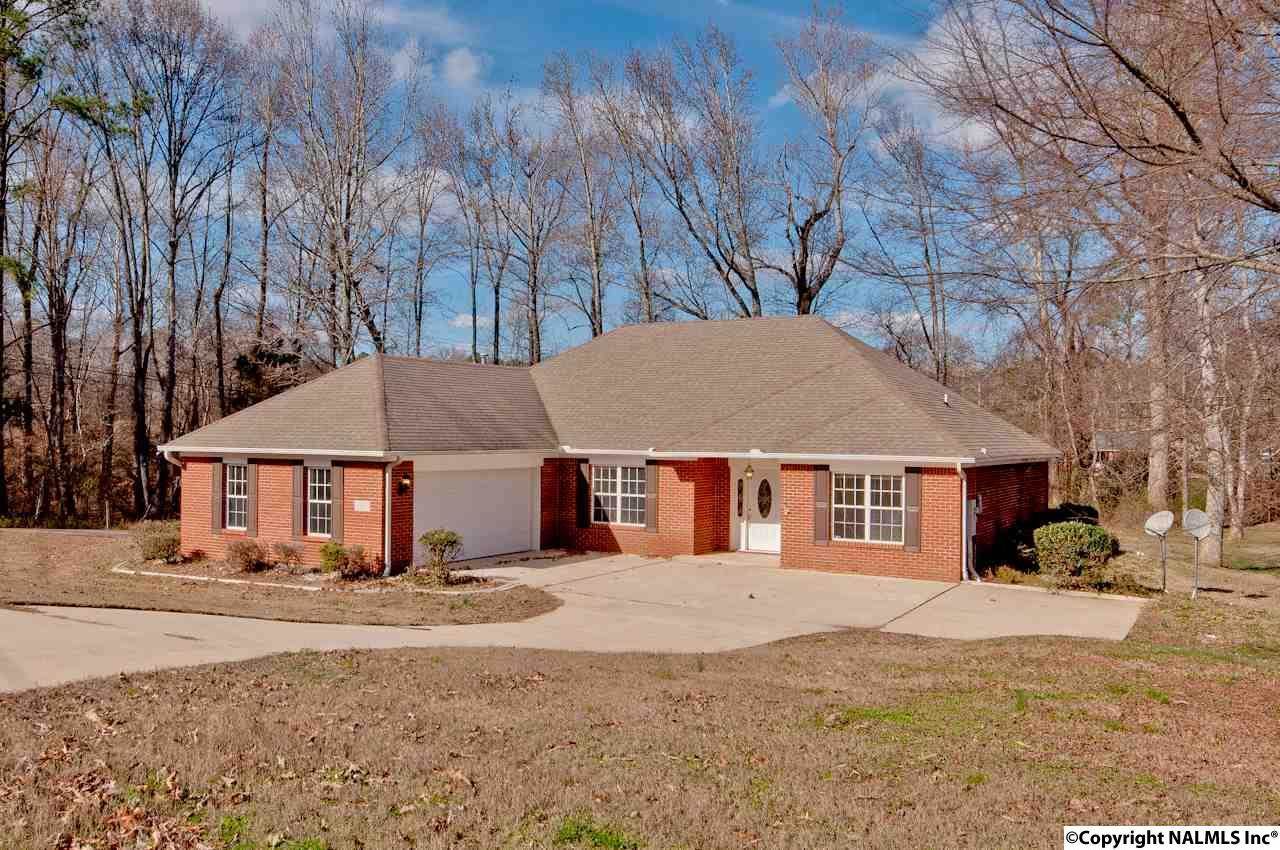 101 Mossy Branch Drive, Harvest, AL 35479