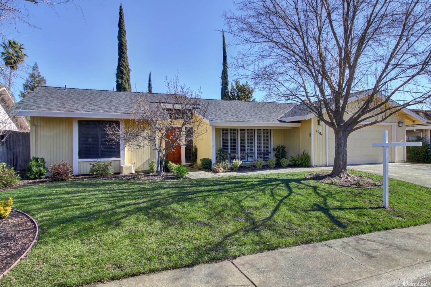 1904 Larkin Drive, Roseville, CA 95661