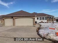 2204 9TH Ave East, Williston, ND 58801