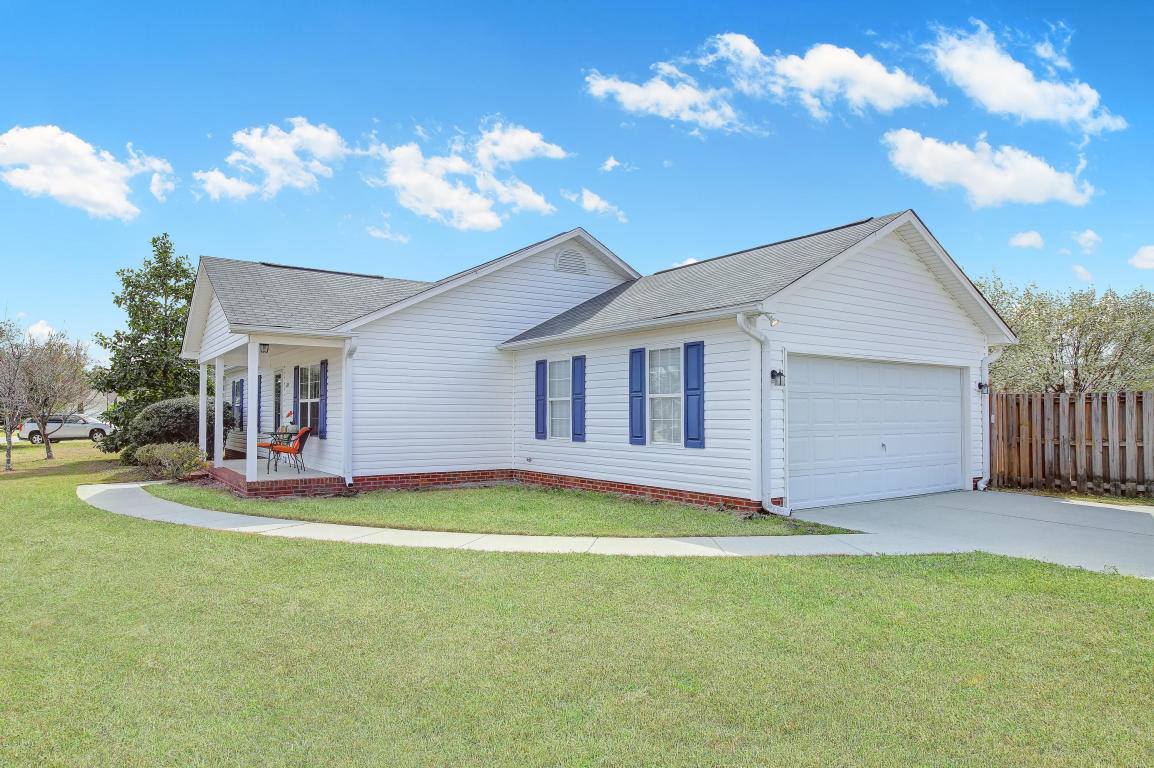 6921 Farrington Farms Drive, Wilmington, NC 28411