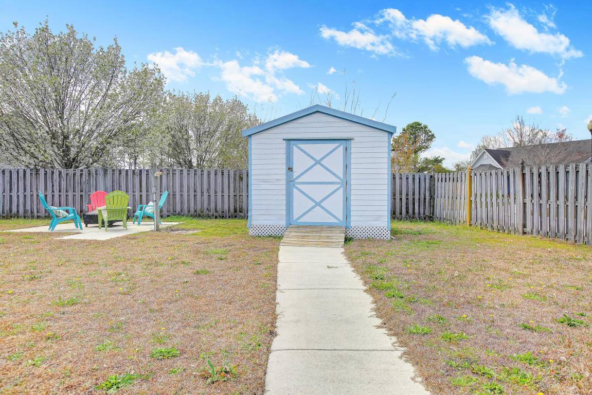 6921 Farrington Farms Drive, Wilmington, NC 28411