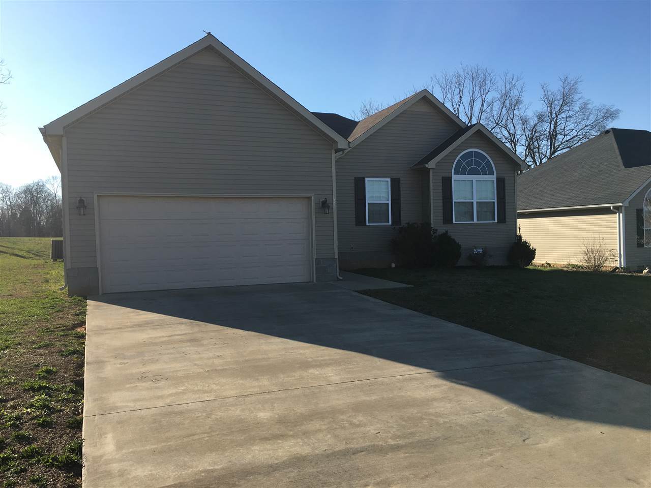 360 White Dogwood Circle, Bowling Green, KY 42101