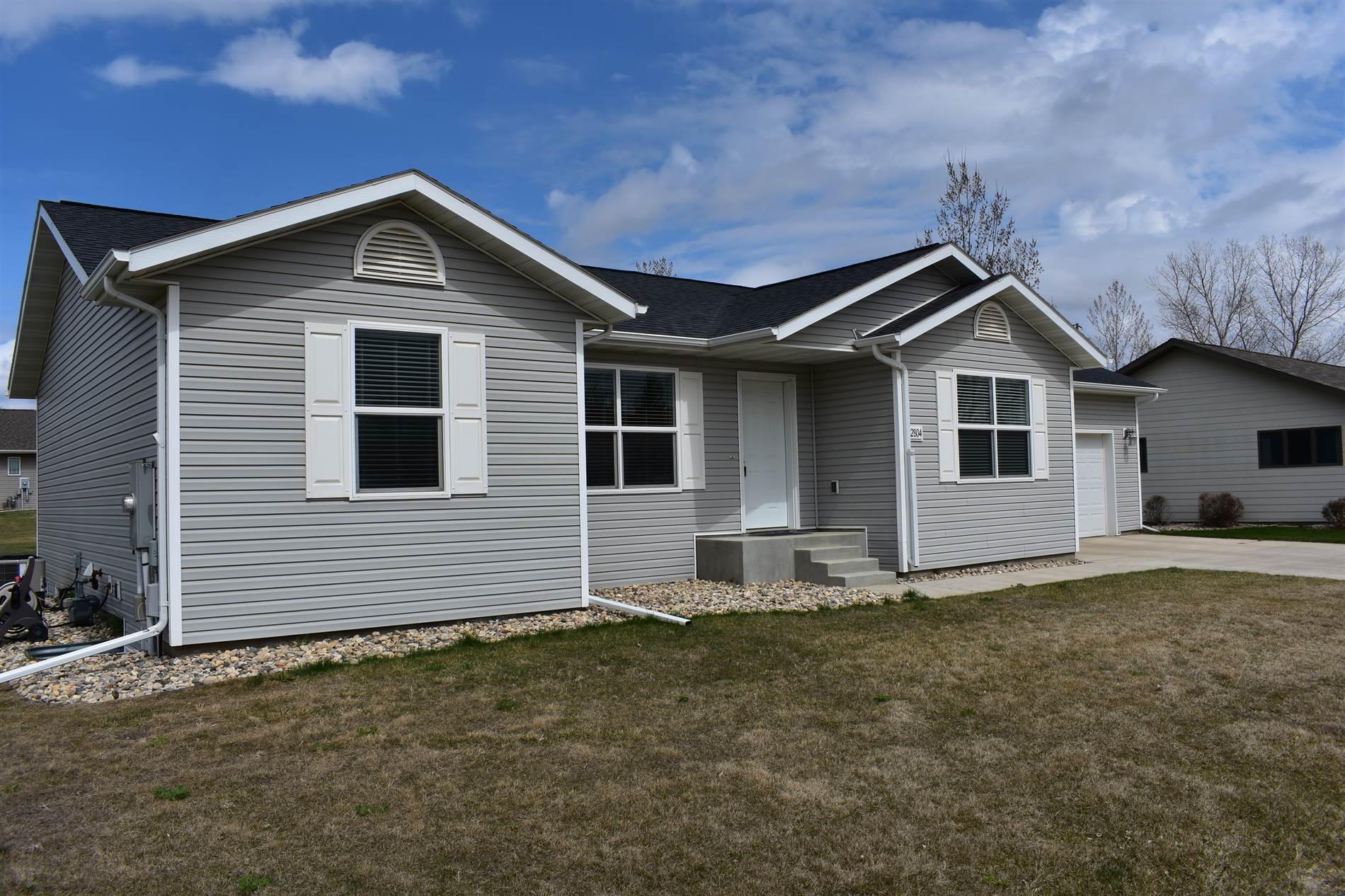 2804 W Central Ave, Minot, ND 58701