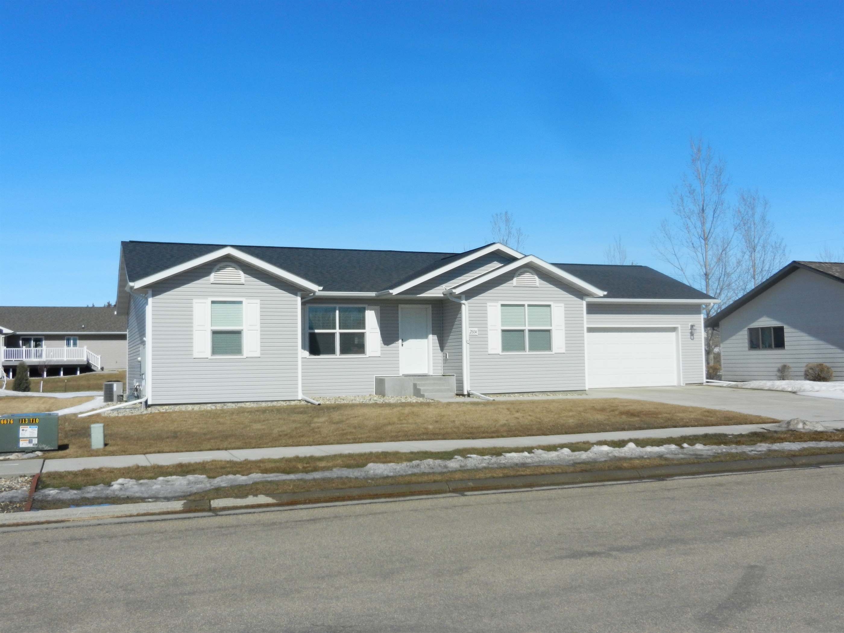 2804 W Central Ave, Minot, ND 58701