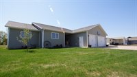 2405 SW 7th Ave, Minot, ND 58701