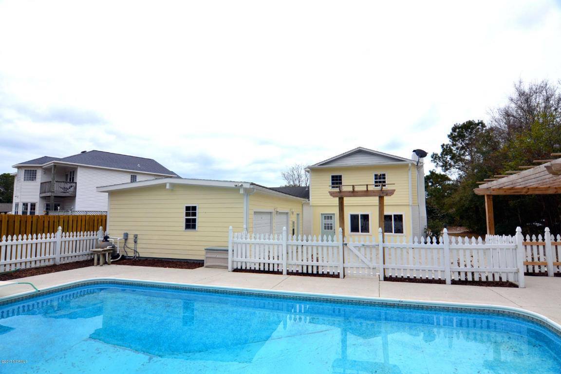 402 Peninsula Drive, Carolina Beach, NC 28428