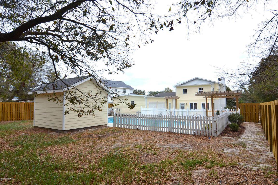 402 Peninsula Drive, Carolina Beach, NC 28428