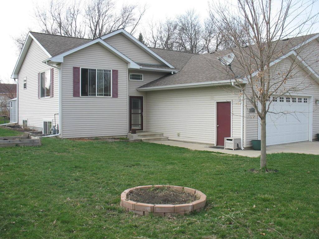 2406 Denver Avenue, Spirit Lake, IA 51360