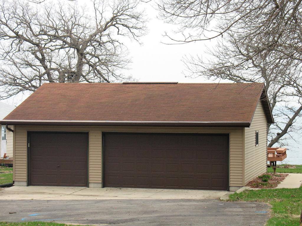 13594 240th Avenue, Spirit Lake, IA 51360