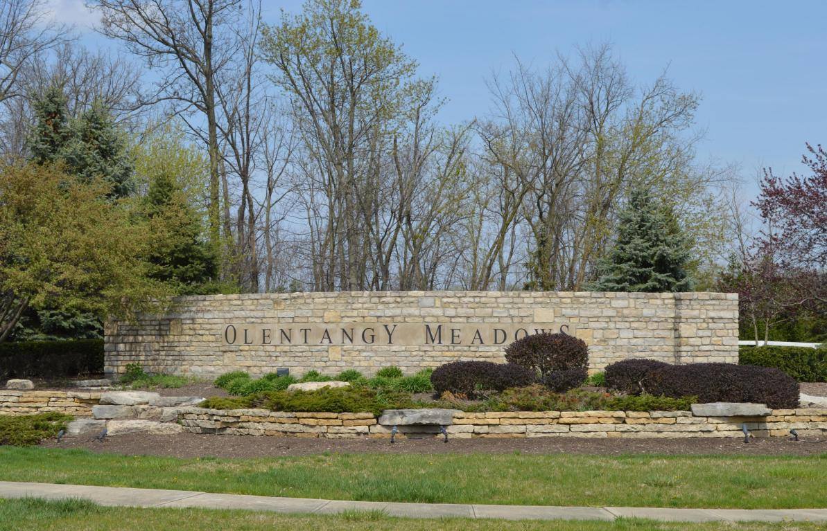 34 Gold Meadow Drive, Lewis Center, OH 43035