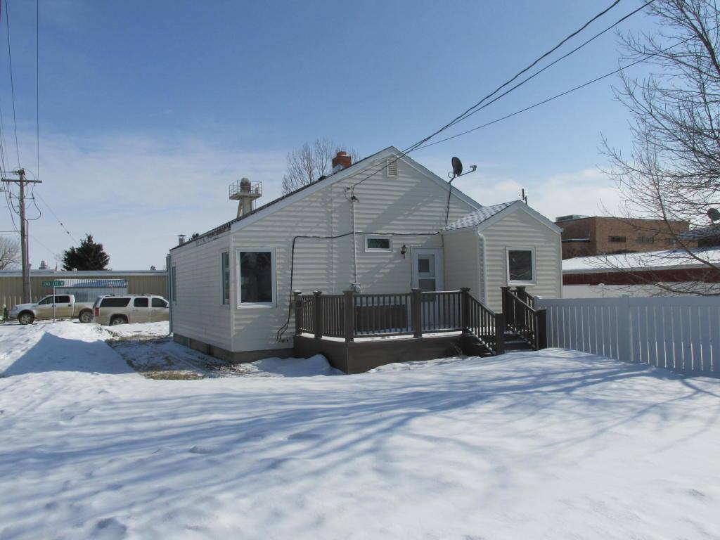 421 2nd Ave West, Culbertson, MT 59218