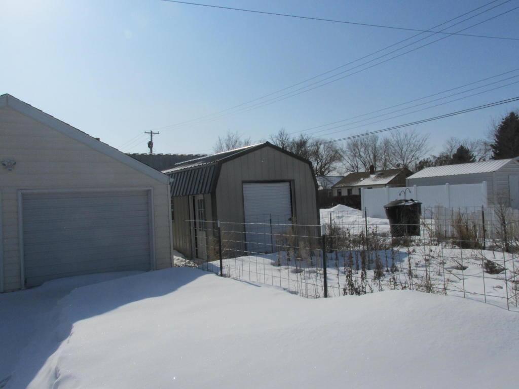 421 2nd Ave West, Culbertson, MT 59218