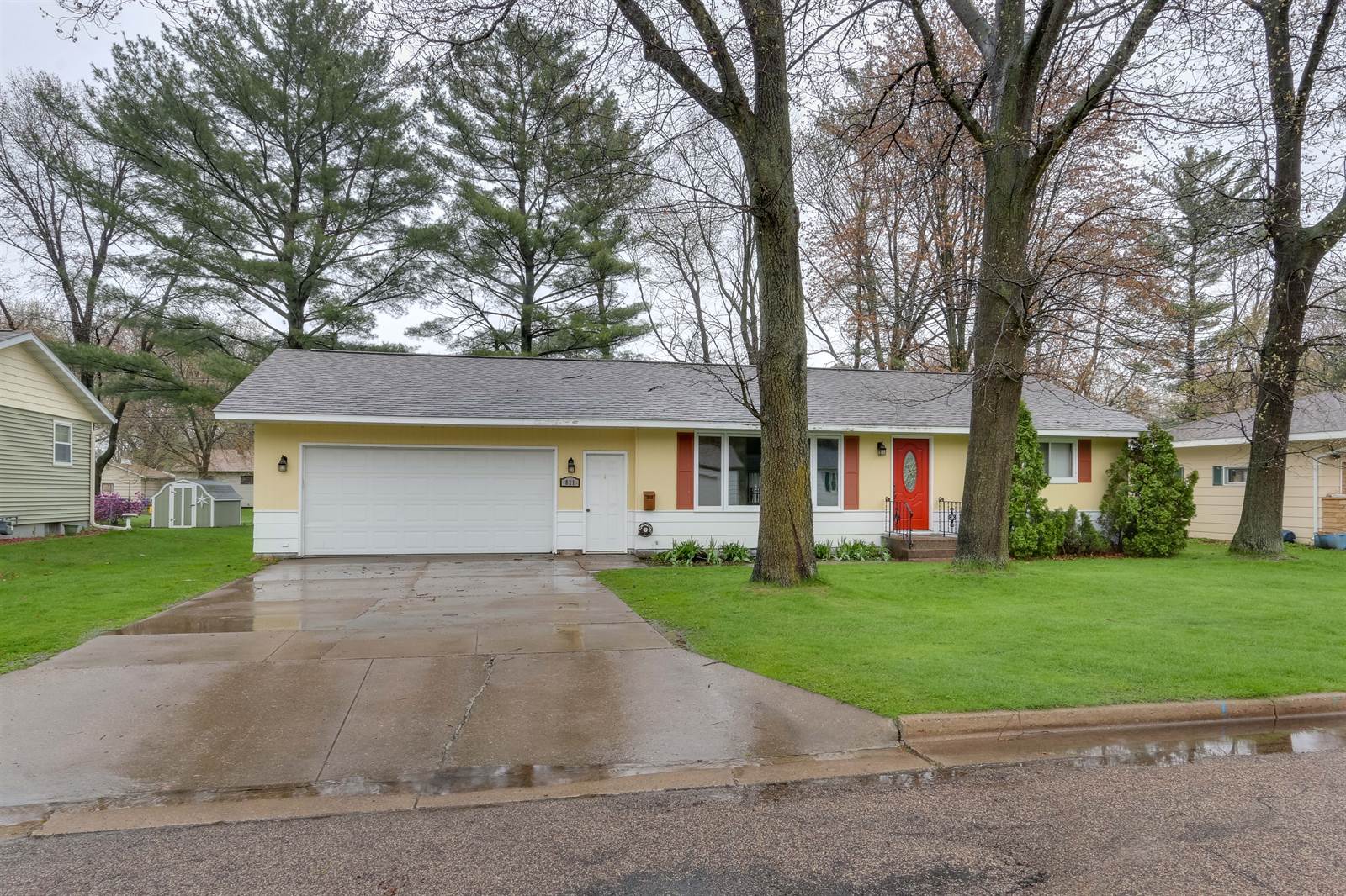 821 S 19th Avenue, Wisconsin Rapids, WI 54494