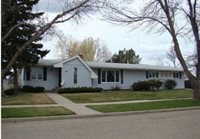1808 11th St SW, Minot, ND 58701